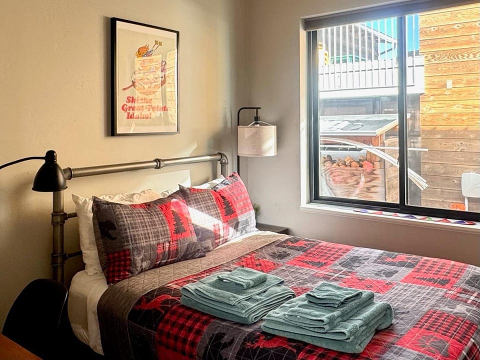 Cozy 2 Bedroom by Teton Pass Apartment in Victor
