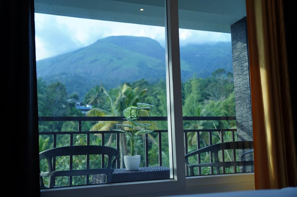 Day, Natural landscape, View (from property/room), Balcony/Terrace, Mountain view
