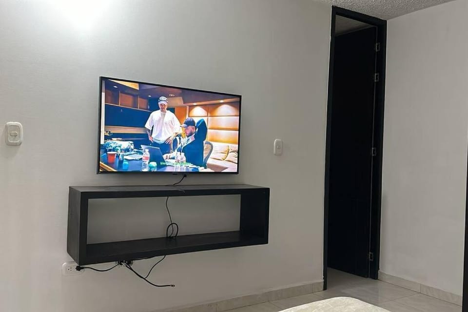 Amplio Apartamento Parqueadero y Piscina Cerca al CC Gran Plaza Apartment in Huila, Colombia