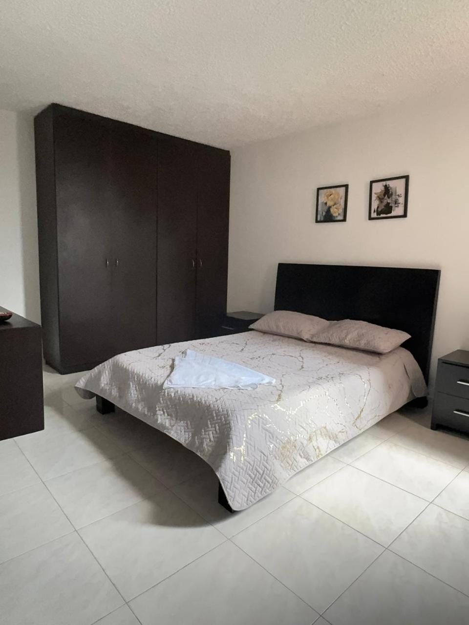 Amplio Apartamento Parqueadero y Piscina Cerca al CC Gran Plaza Apartment in Huila, Colombia