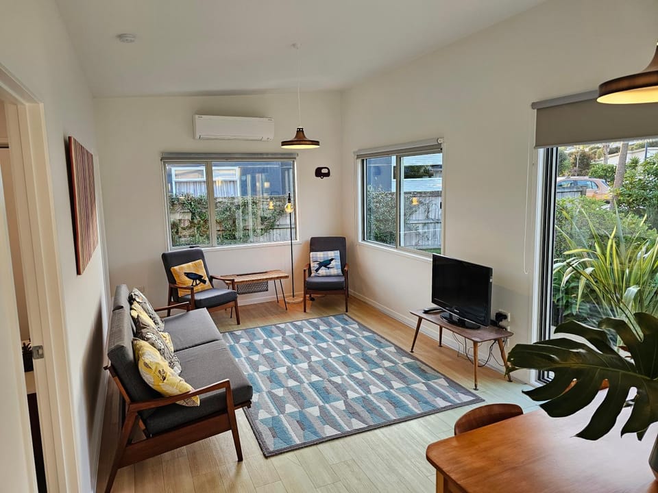 Living room, air conditioner