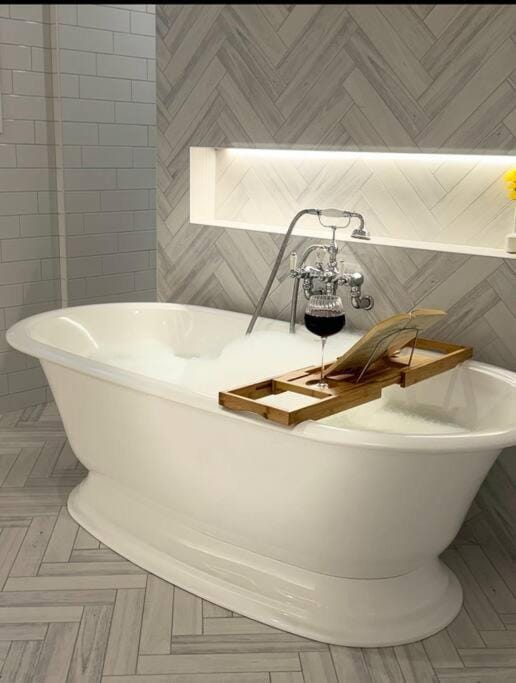 Hot Tub, Bathroom, Bath