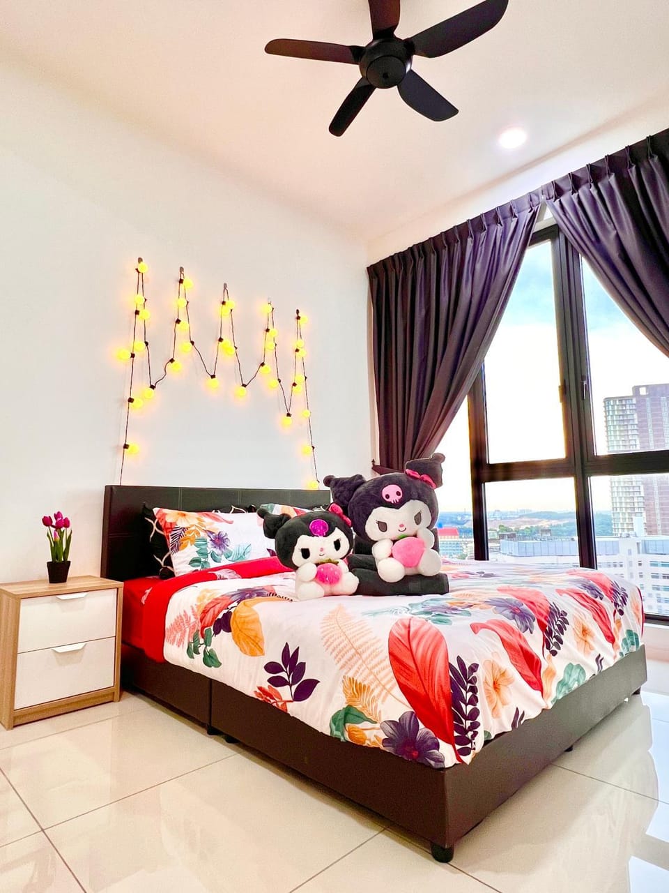 Bed, Photo of the whole room, Bedroom