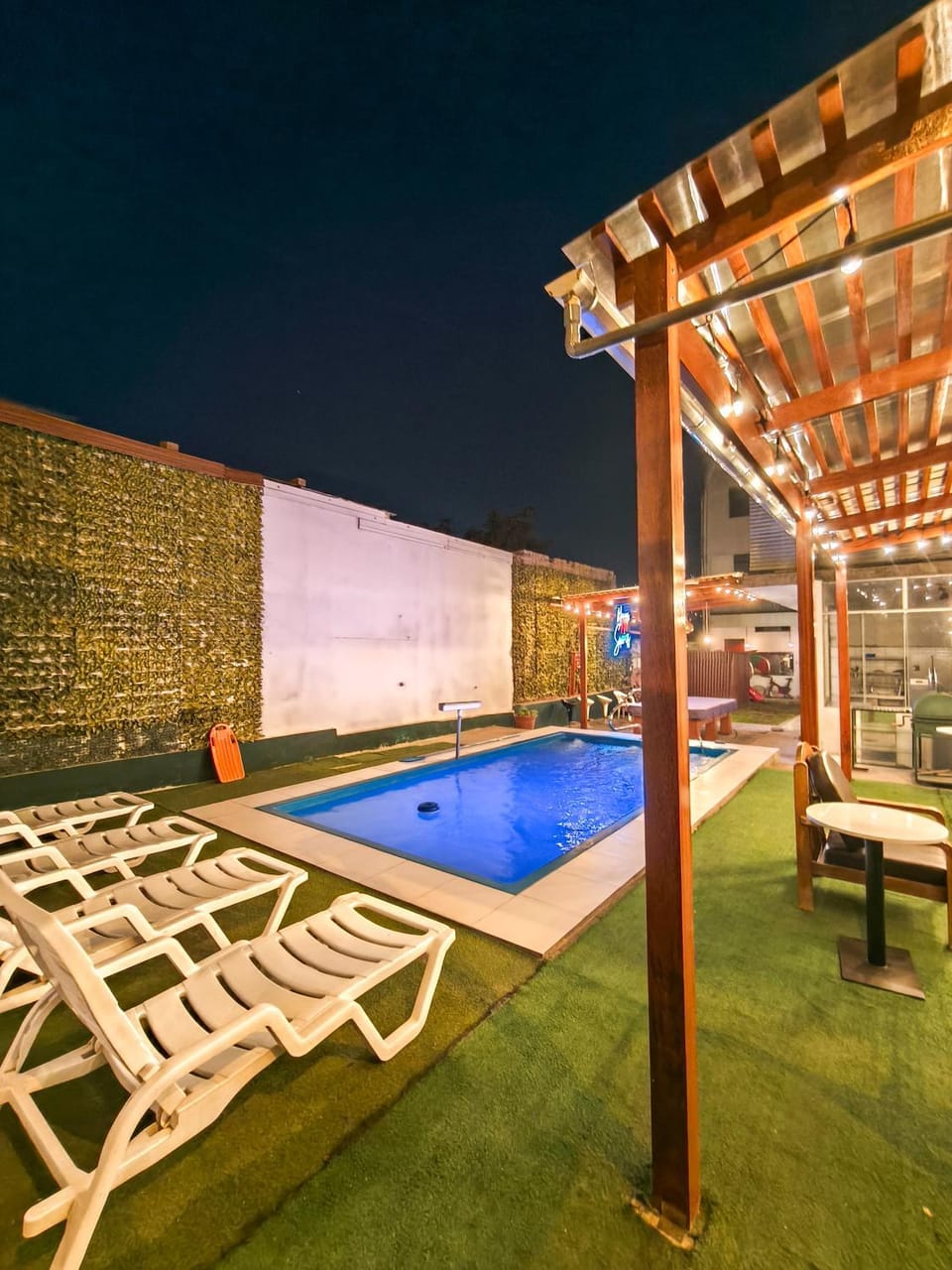 CASA HOSPEDAJE RICARDO PALMA con PISCINA Vacation rental in Lima Province, Peru