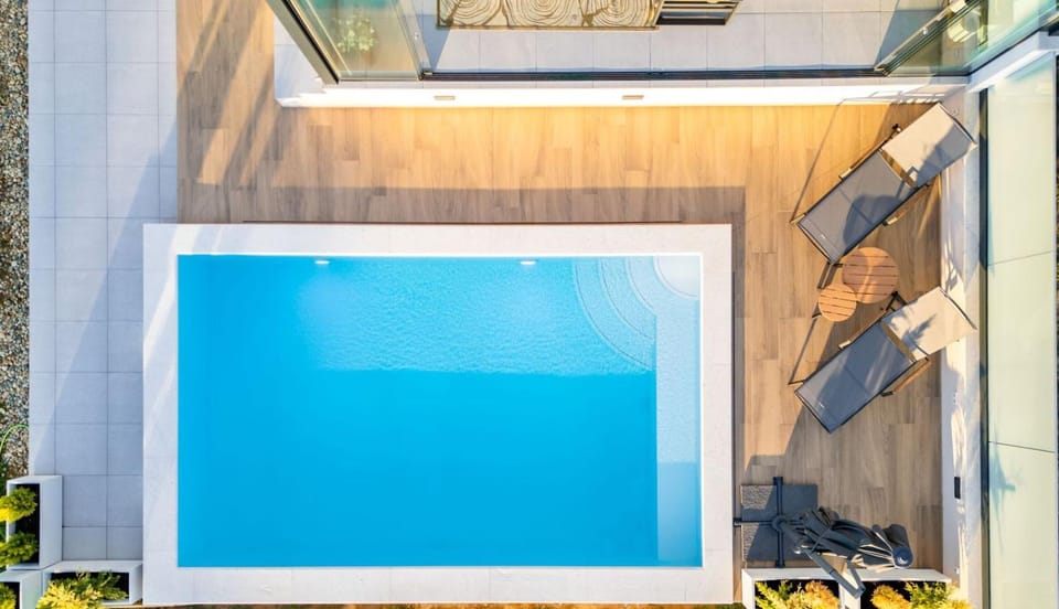 Swimming pool, Swimming pool, sunbed