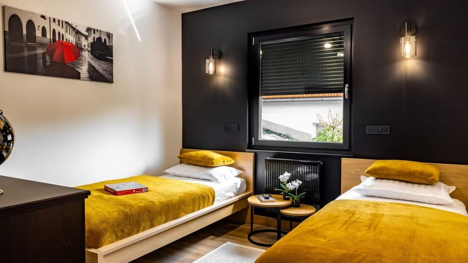 Bed, Bedroom