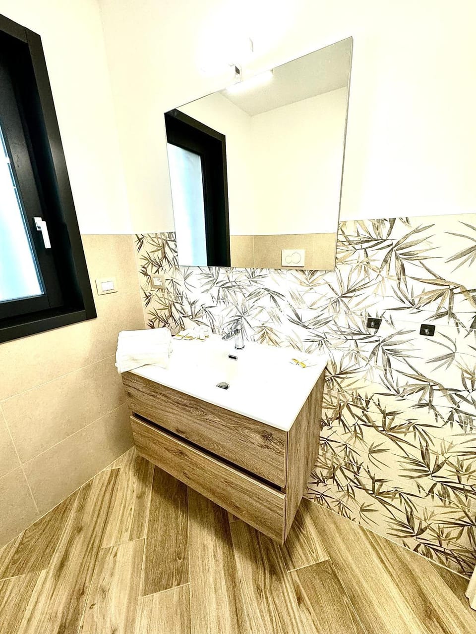 Bathroom, towels