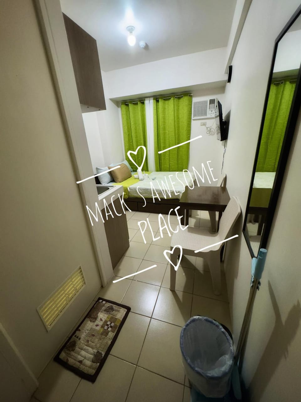 Macks Awesome 07 Fast Wifi Premium Netflix Hostel in Mandaluyong