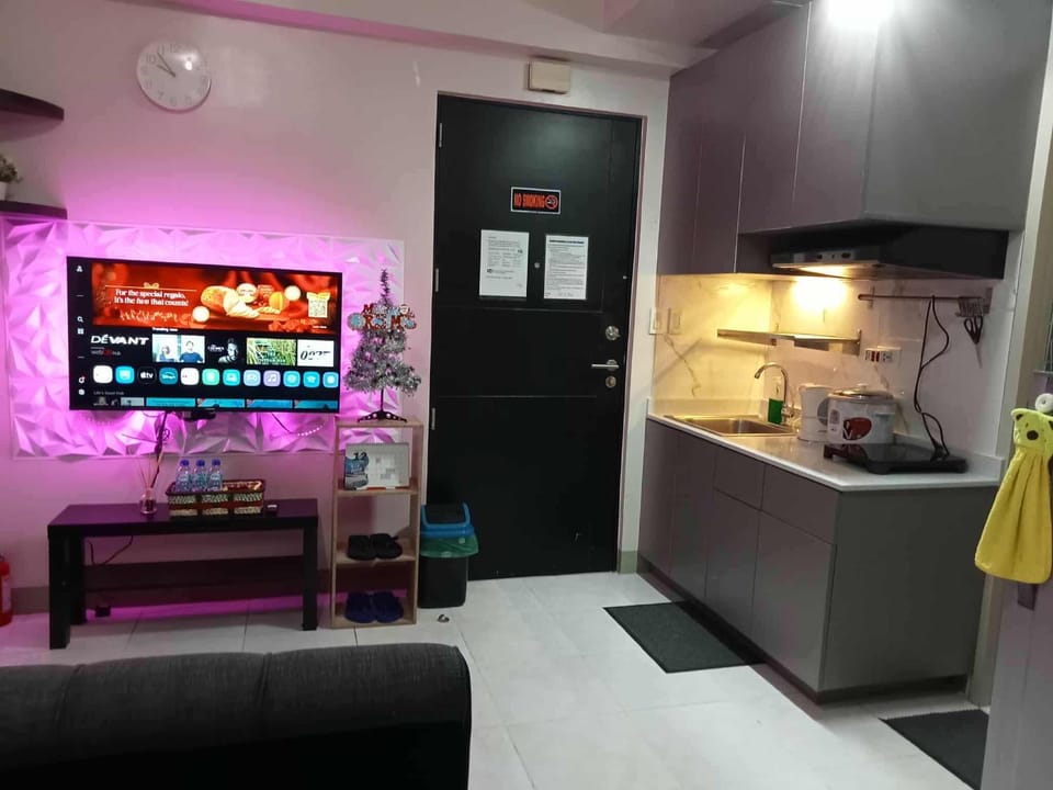 2BR Fully furnished Condo in Makati, Mandaluyong Apartment in Mandaluyong