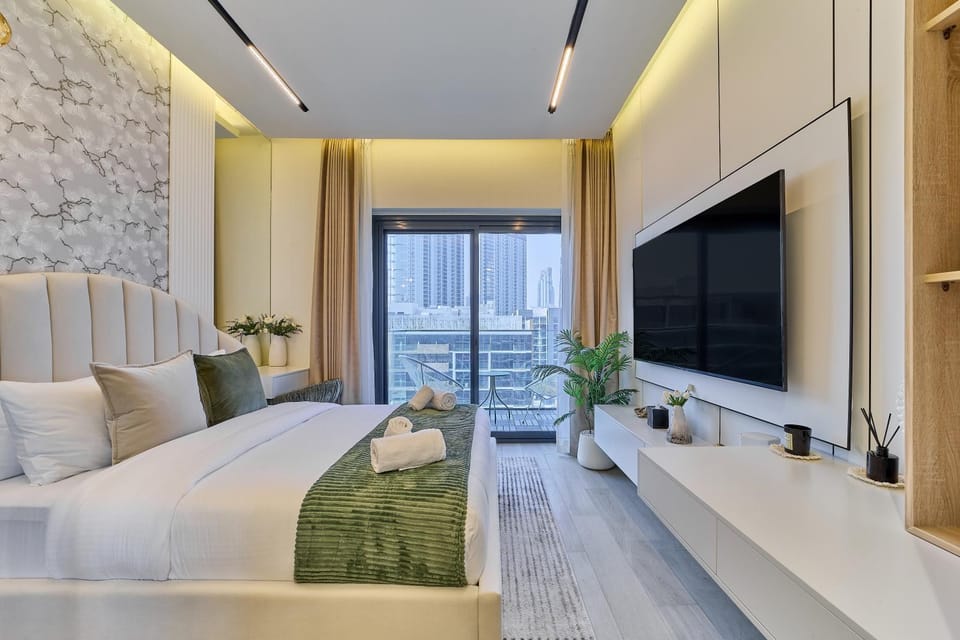 Bright Studio in Azizi Riviera Perfect Getaway Apartment in Dubai