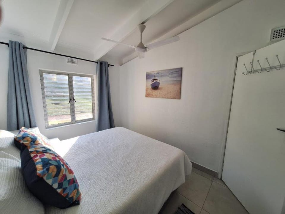 Chakas Rock Chalets no 47 with Sea View Apartment in Dolphin Coast