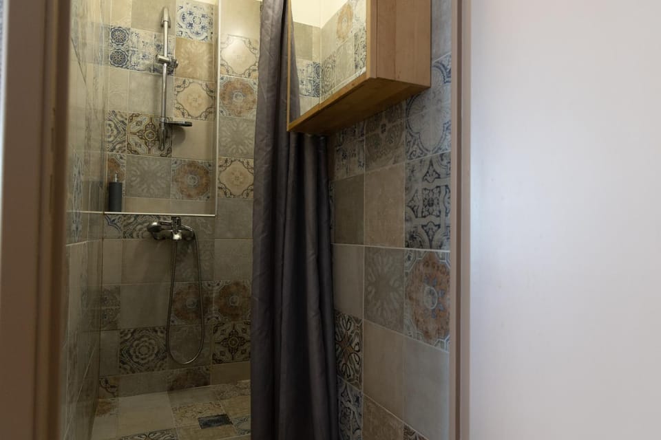 City Center Apartment IV by GOLDENLAND Apartment in Thessaloniki