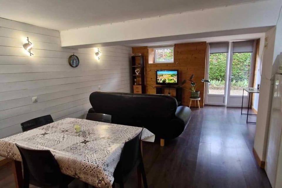 L'Ain-parfait Apartment in Jura