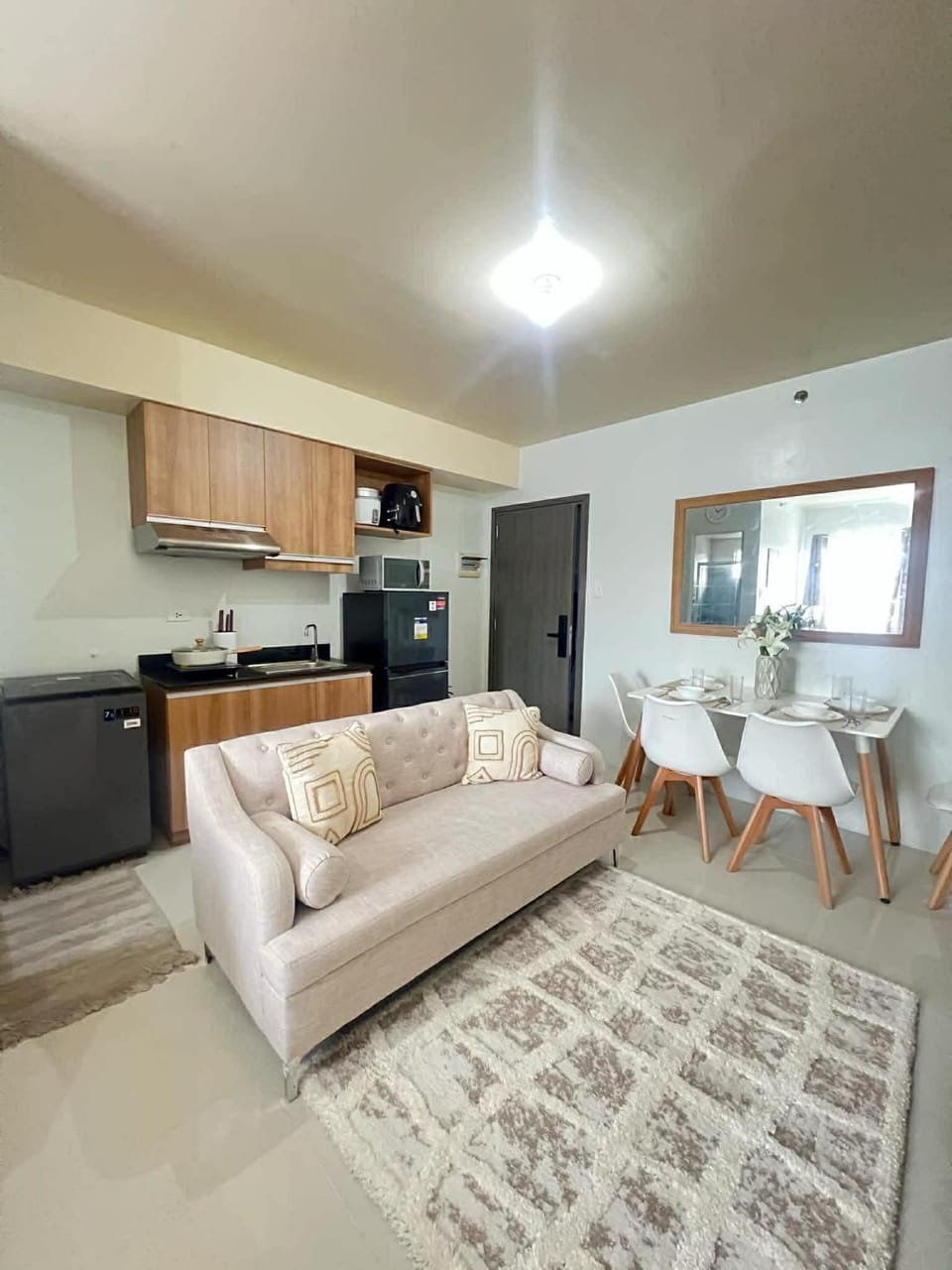 Paradise Room in Las Piñas City Apartment in Las Pinas