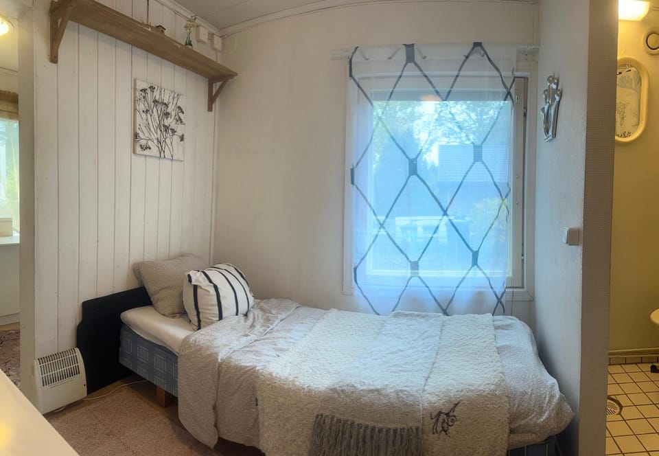 Small wooden house apartment 1 km from river Turku Apartment in Turku