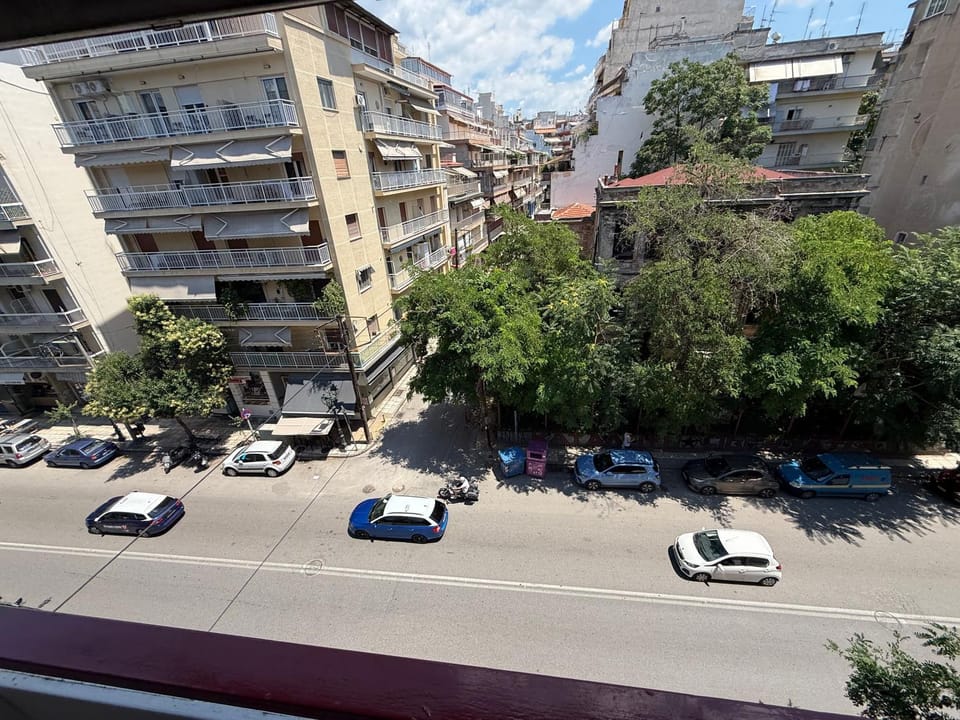 Angies LedSigns apartment Apartment in Thessaloniki