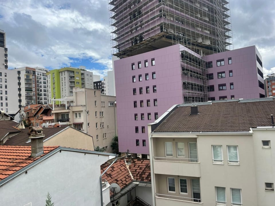 Property building, Day, City view