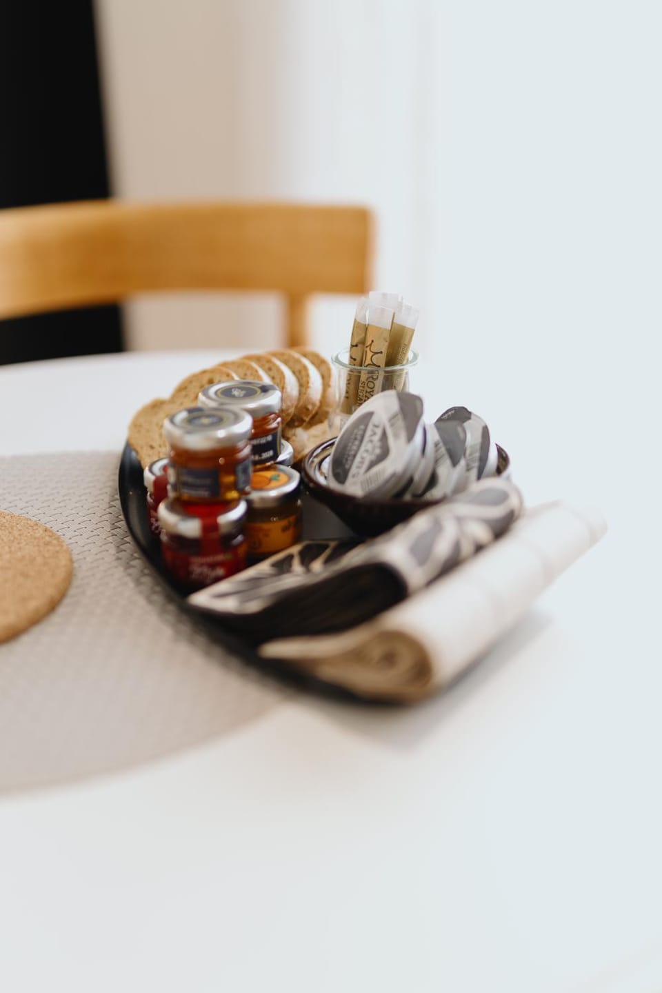 The Black & White - Svolio Hospitality Apartment in Decentralized Administration of Macedonia and Thrace