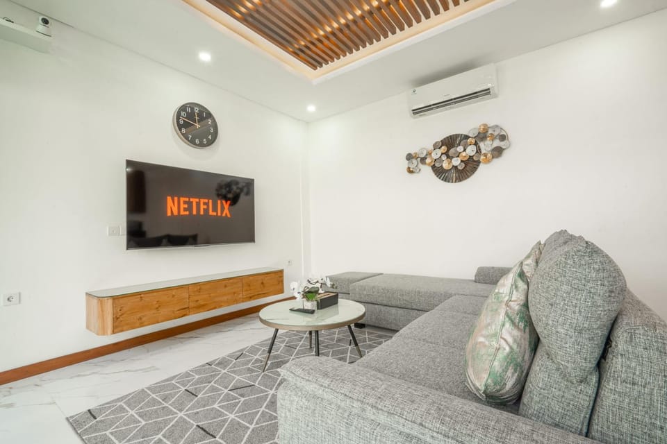 Communal lounge/ TV room, TV and multimedia, Living room, Seating area