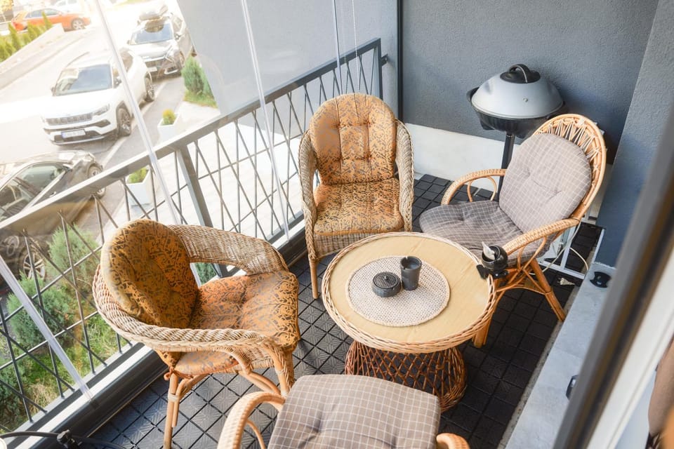 View (from property/room), Balcony/Terrace, Seating area