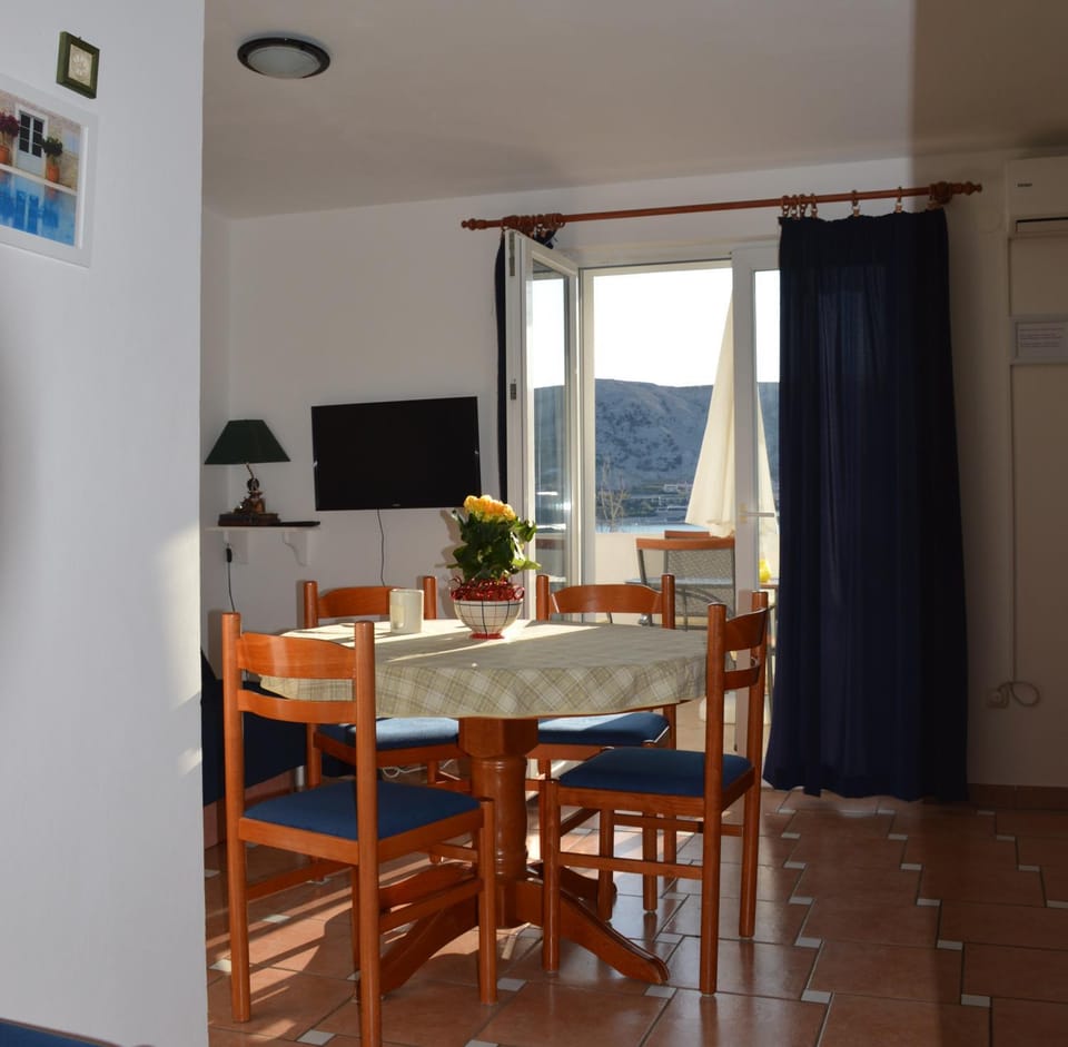 Balcony/Terrace, Living room, Dining area, Sea view