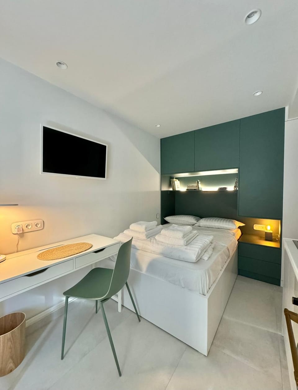 Microhome in Philopappos Hill Apartment in Athens