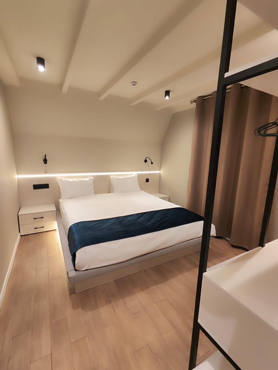 Bed, Bedroom, wardrobe