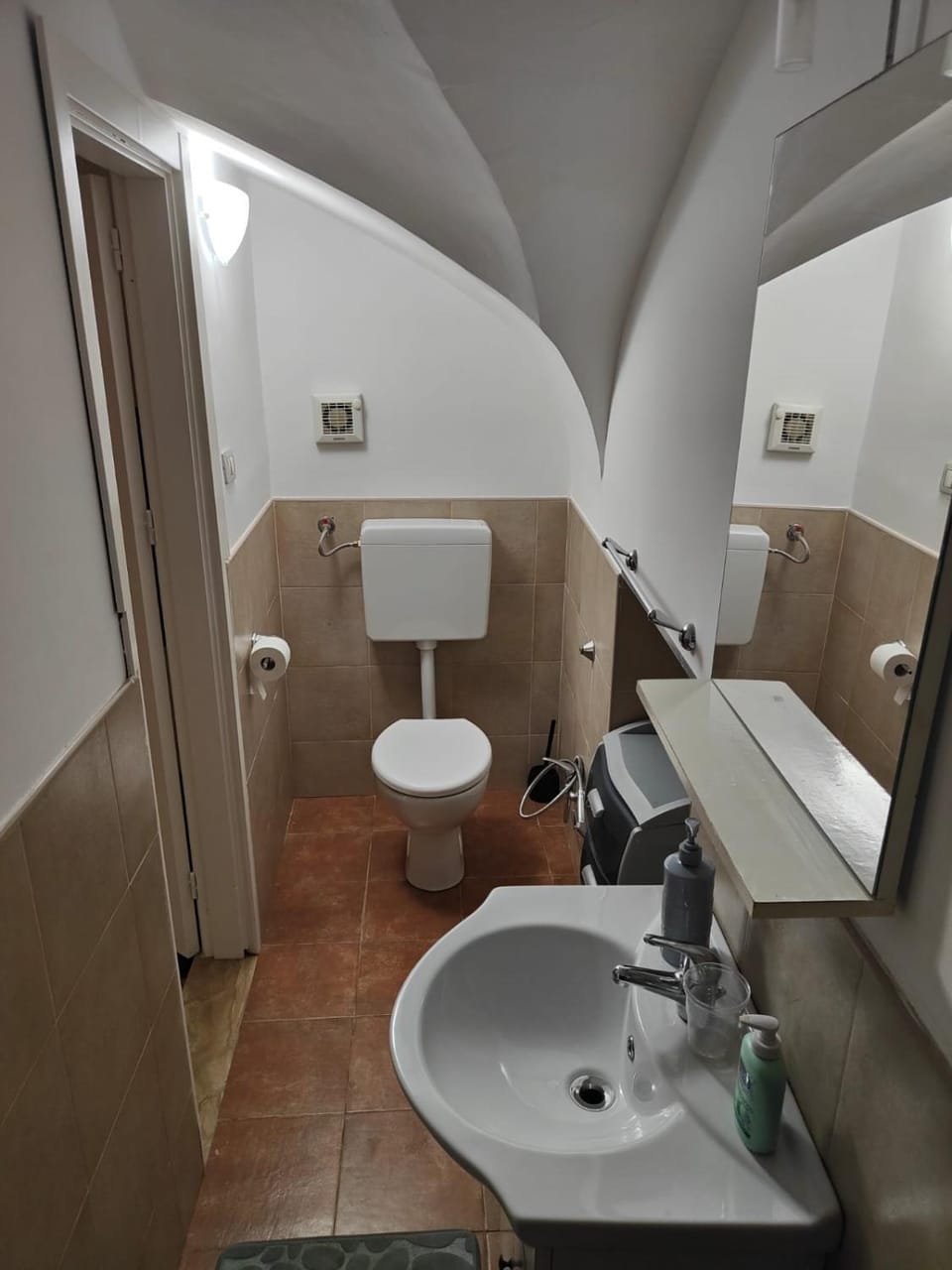 Toilet, Bathroom