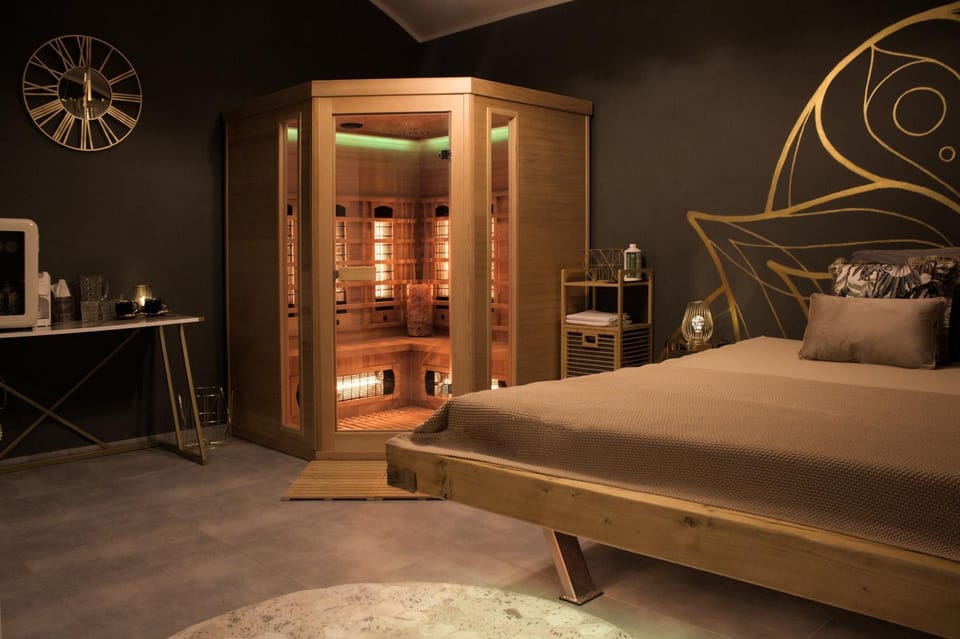 Bed, Sauna