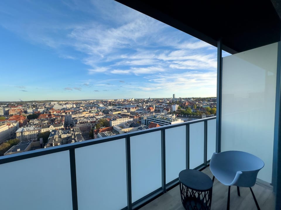 Balcony/Terrace, City view