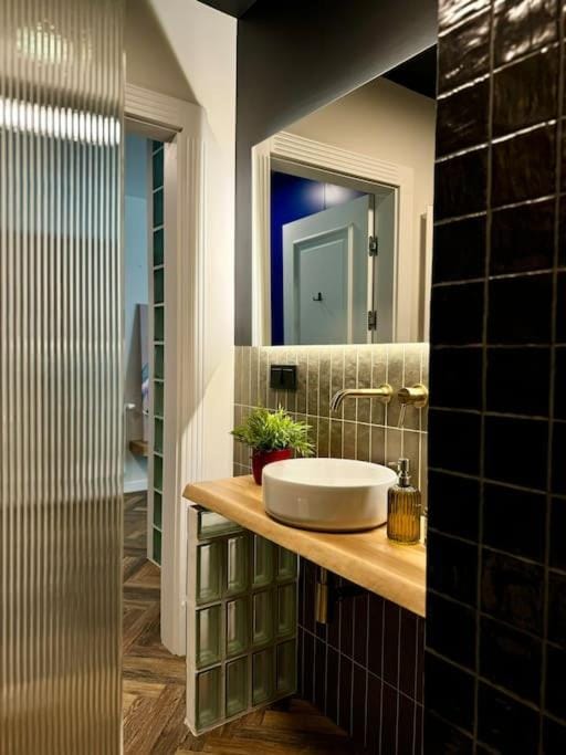 Art & High Studio z parkingiem podziemnym Apartment in Lesser Poland Voivodeship