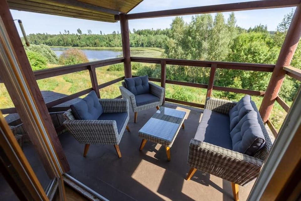 Nature Gem Lake House Ildzes House in Latvia