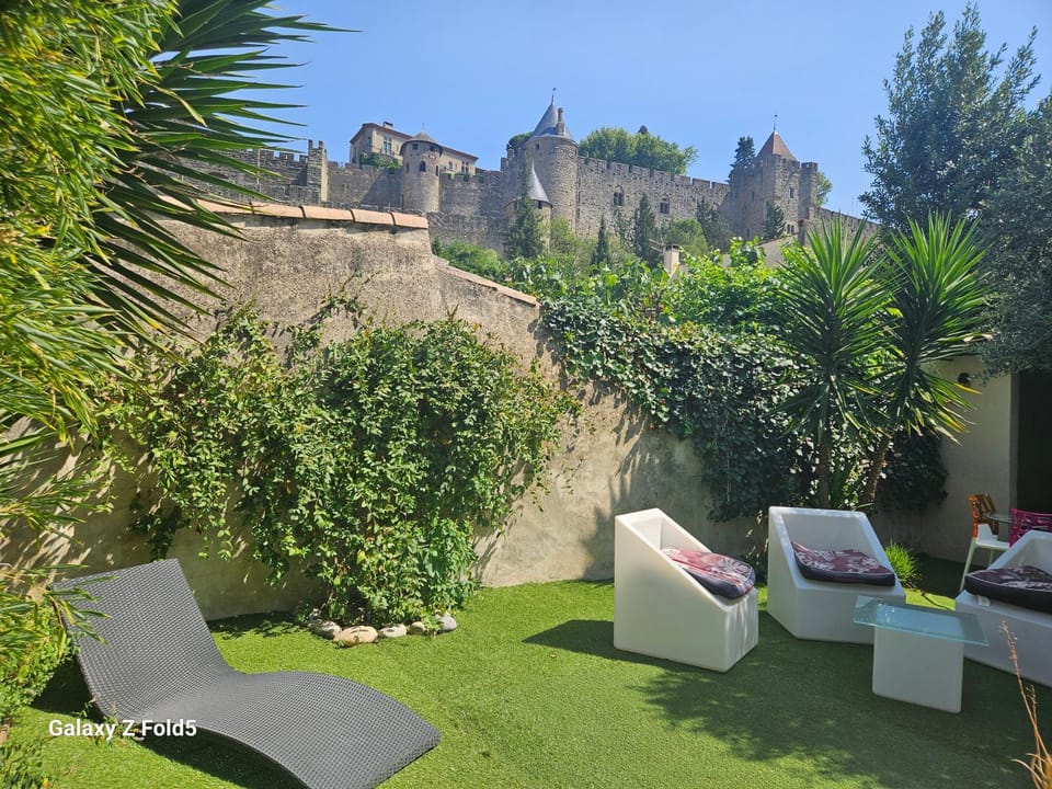 Garden, Garden, Balcony/Terrace, Garden view