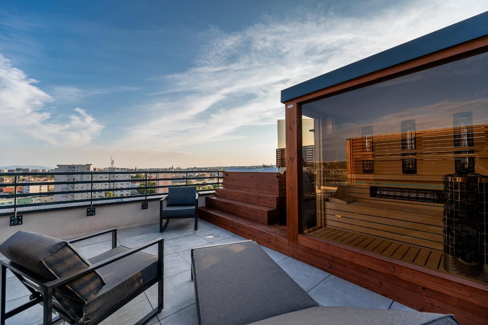 Patio, Off site, Day, View (from property/room), Balcony/Terrace, Seating area