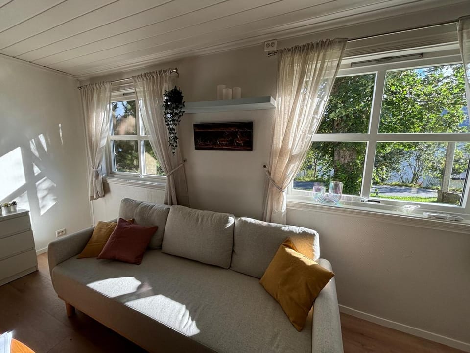 Charming Apartment steps from city center Apartment in Tromso
