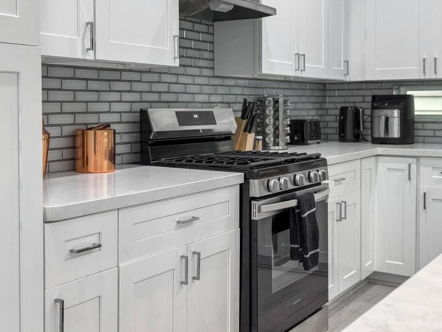 Kitchen or kitchenette, minibar, pet friendly, stove, toaster