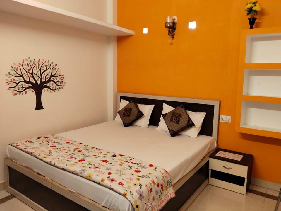 Rudra Guest House Bed and Breakfast in Varanasi