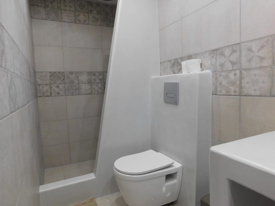 Fira Sunrise Economy Rooms Apartment in Santorini