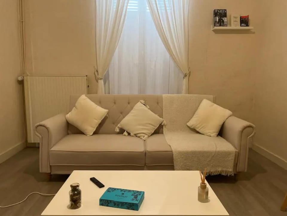 Maison Vacation rental in Le Mans