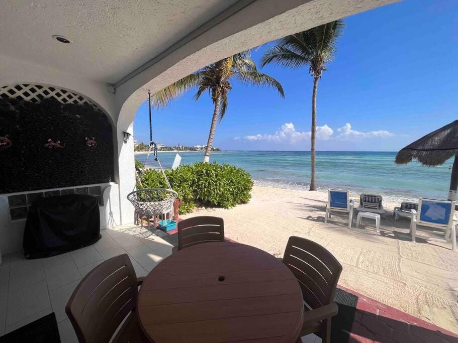 Beachfront Akumal Half Moon Bay Apartment in State of Quintana Roo