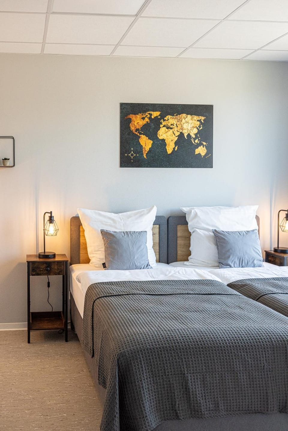 Bed, Photo of the whole room, Bedroom