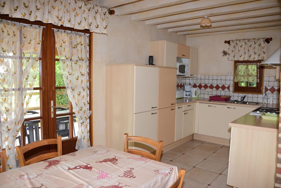 Le Clos du Rossignol House in Jura