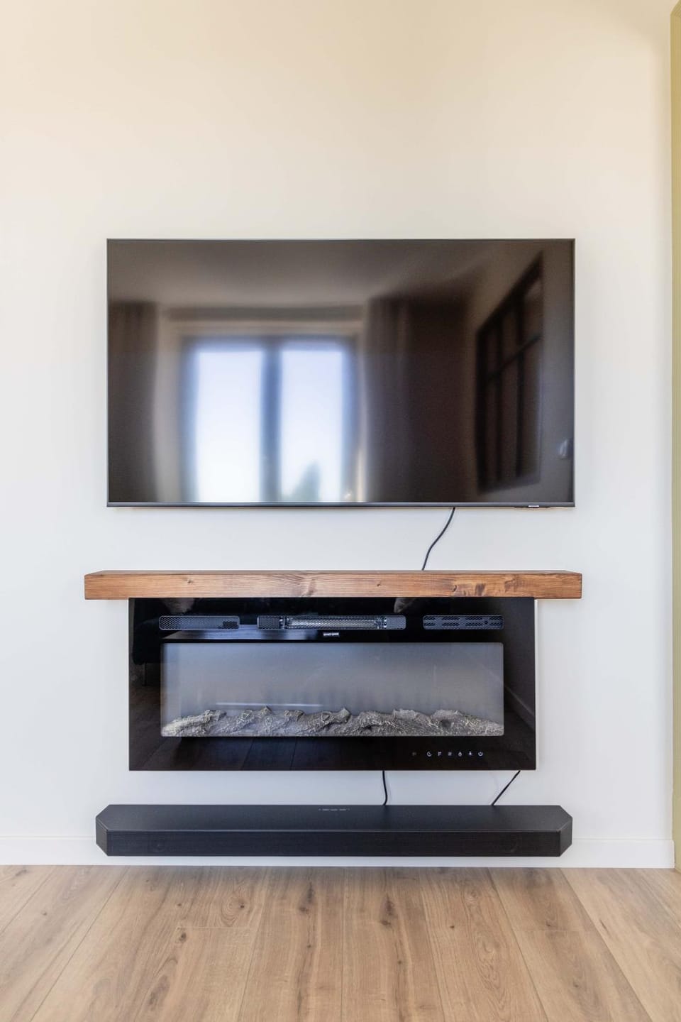 TV and multimedia, fireplace