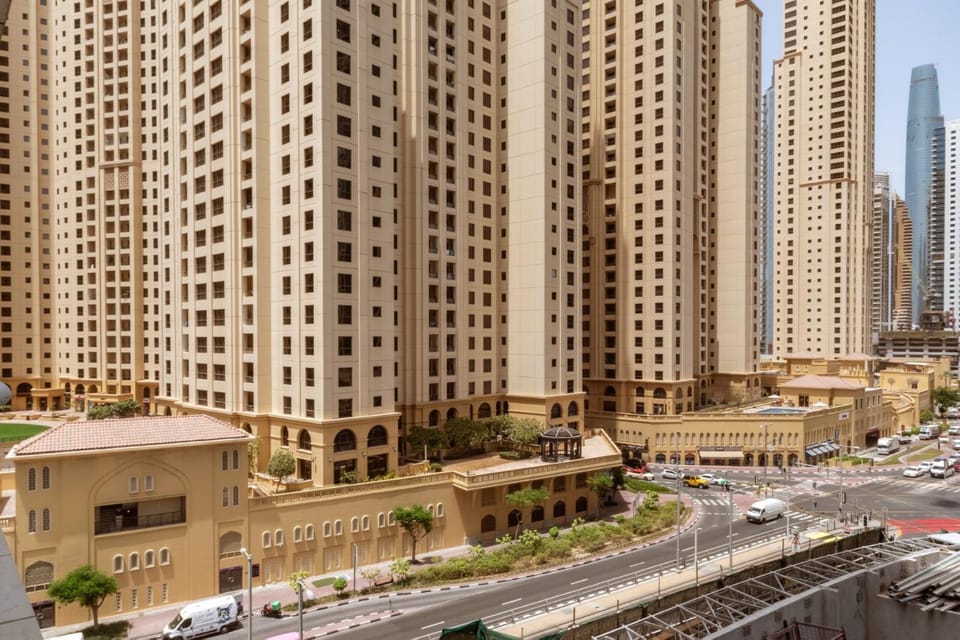 Property building, Street view