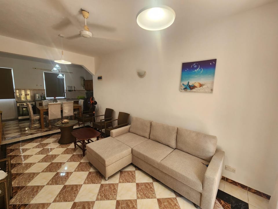 Living room, Diving