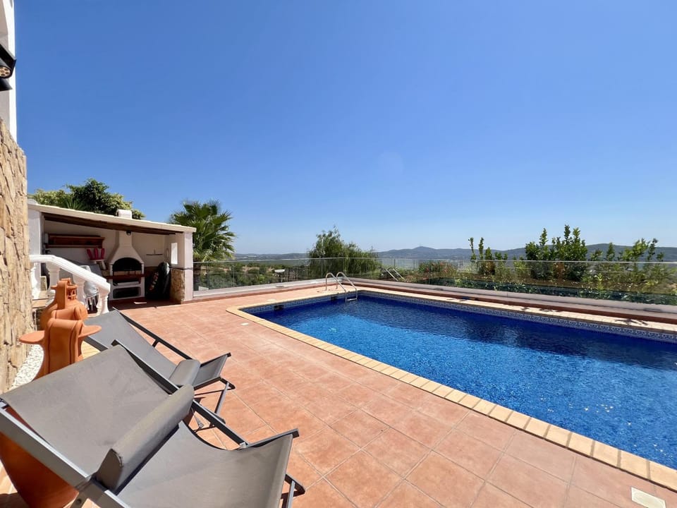 View (from property/room), Pool view