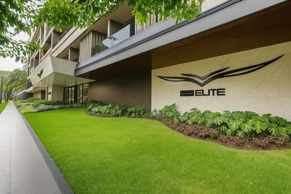 Property building, Facade/entrance