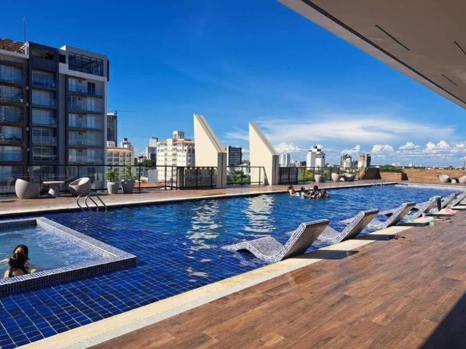 Property building, Balcony/Terrace, City view, Pool view, Swimming pool, Swimming pool