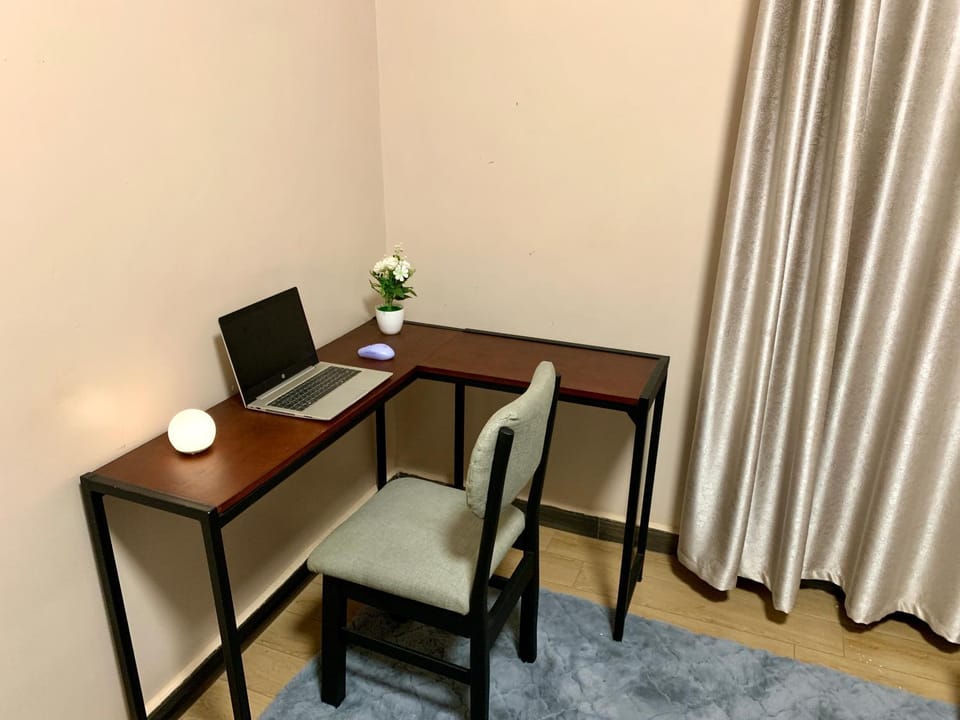 1 Bedroom Apartment in Kampala - WiFi - PowerBack - Workspace Apartment in Kampala