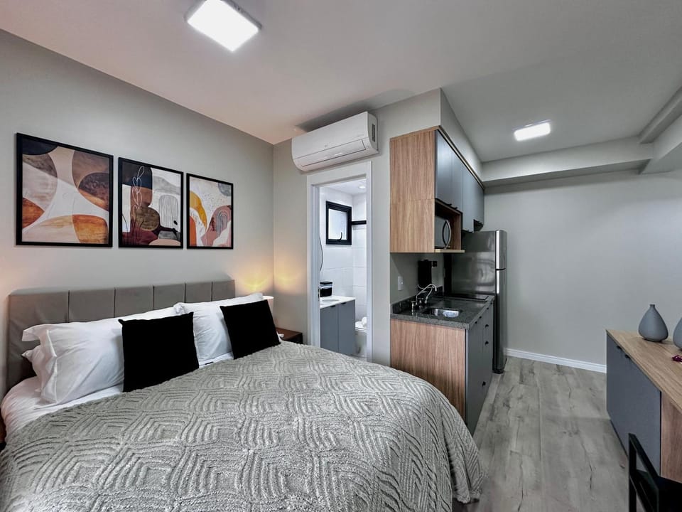 Studio com piscina a 1 minuto a pé do Metrô Brooklin Apartment in Sao Paulo City